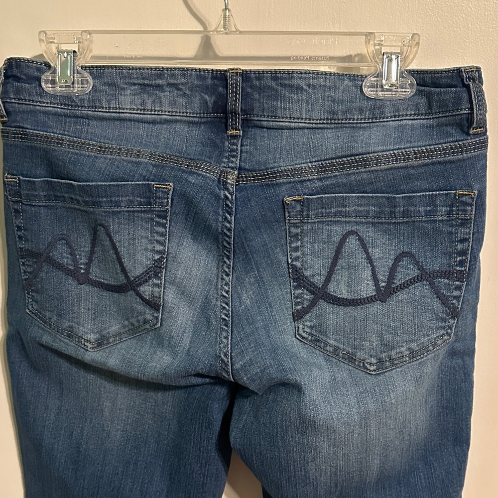 New York & Company Blue Flare Jeans size 8‎ - Picture 5 of 6